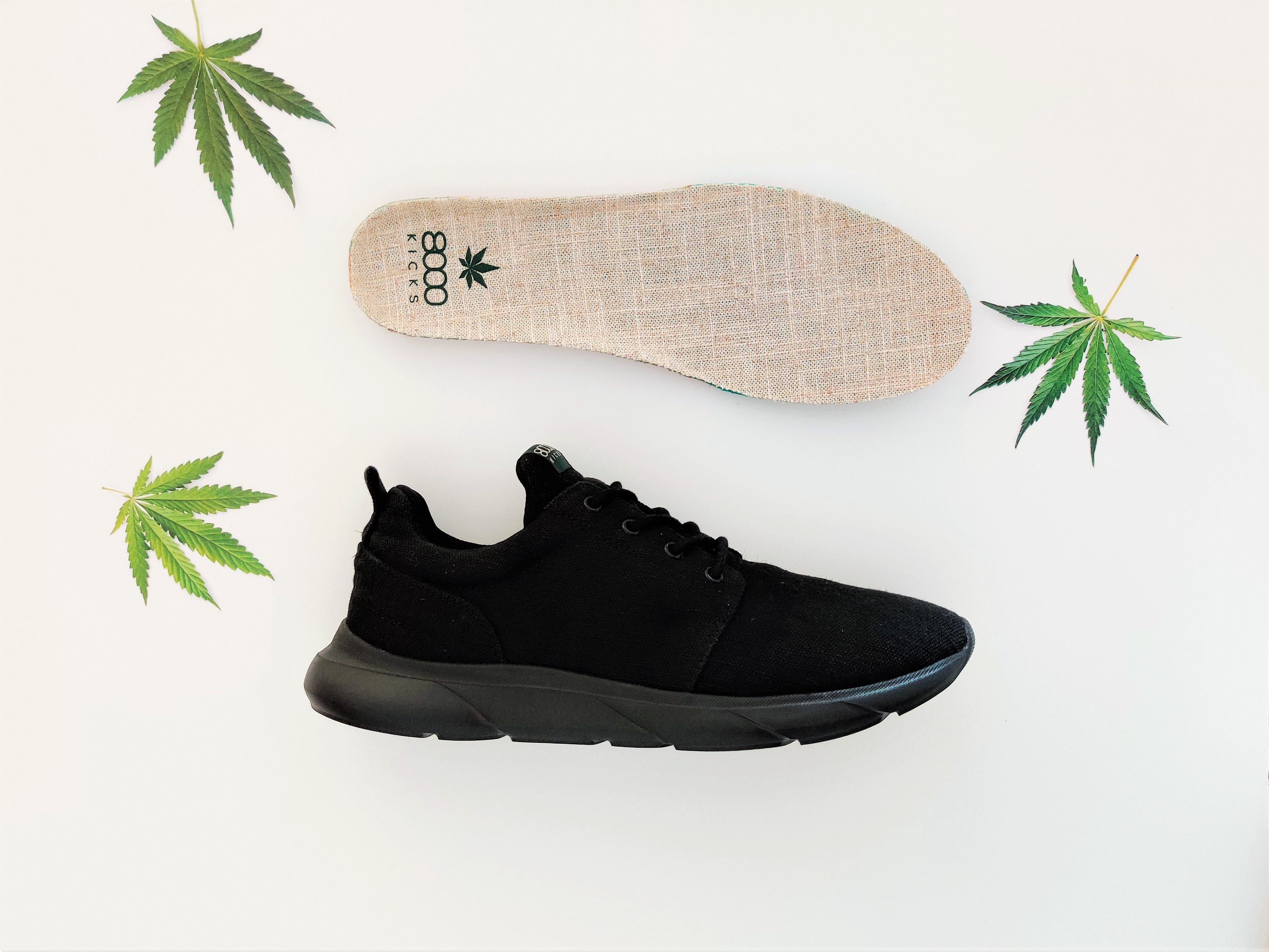 The 1st waterproof cannabis sneakers - Full Black