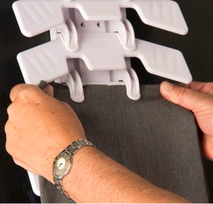 HandyHanger logo